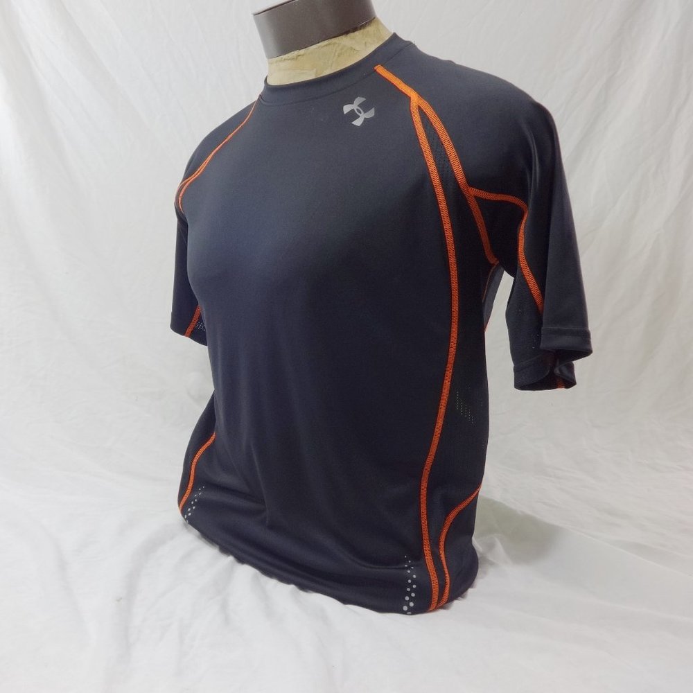 UNDER ARMOUR Black Heat Gear Shirt Size Medium - Picture 3 of 11